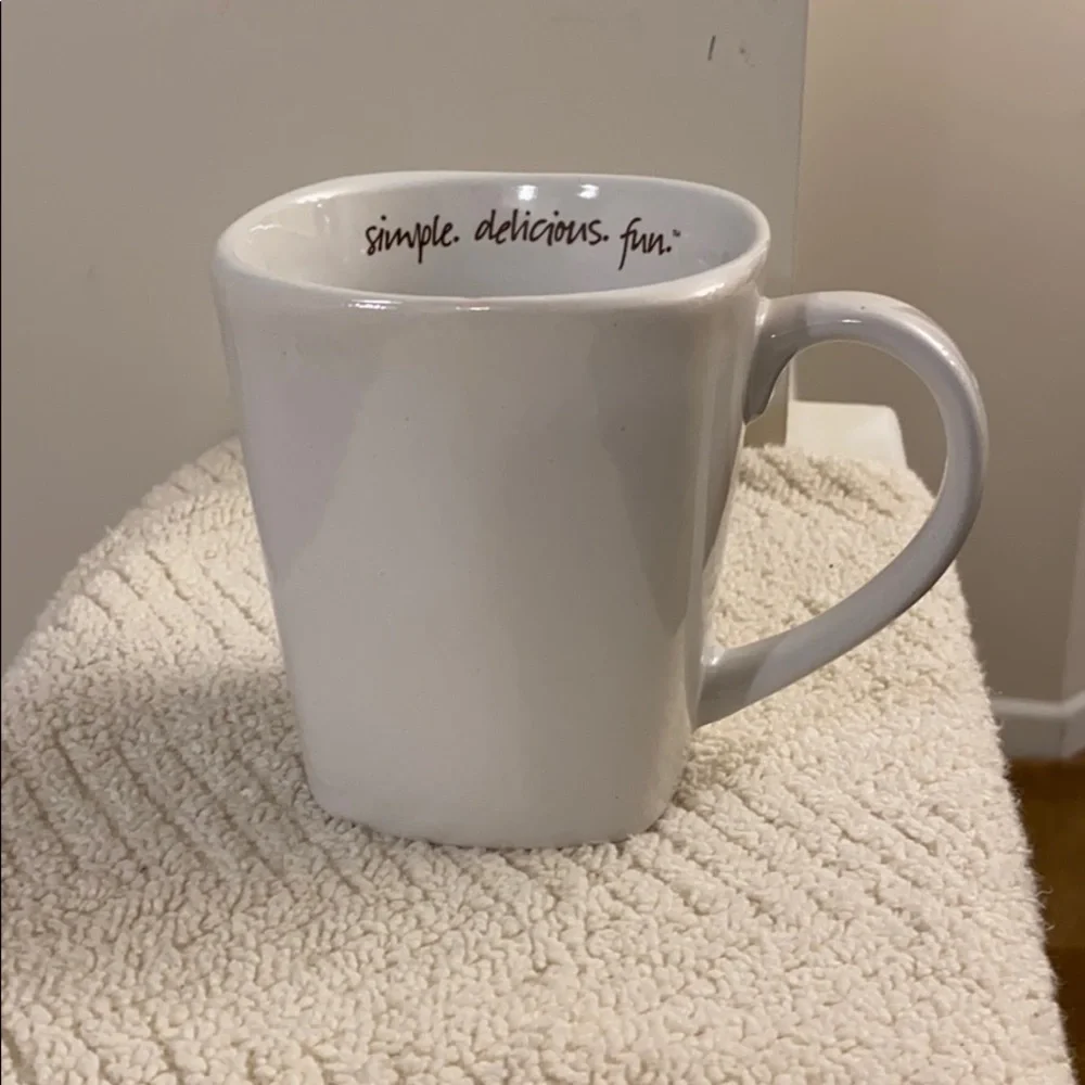 Tastefully Simple White Mug “Simple Delicious Fun” Mug Cake Measurements